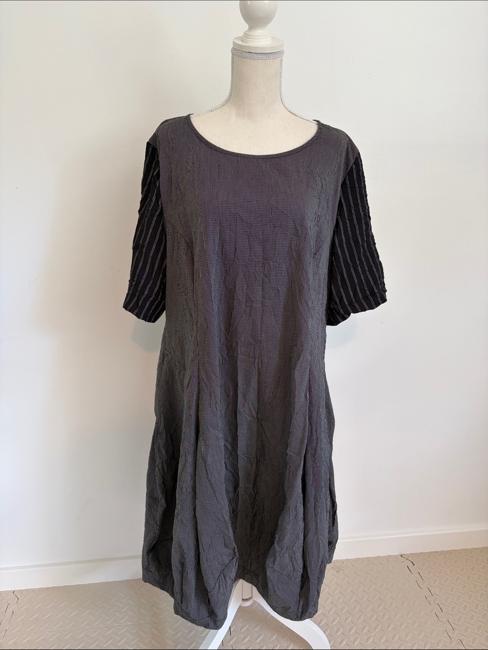 Alembika 5 Women's Gray Short-Sleeve Casual Dress Size 14